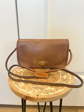 VTG. 70’s Coach NYC  Dinky Penny Classic Brown Leather Crossbody Bag